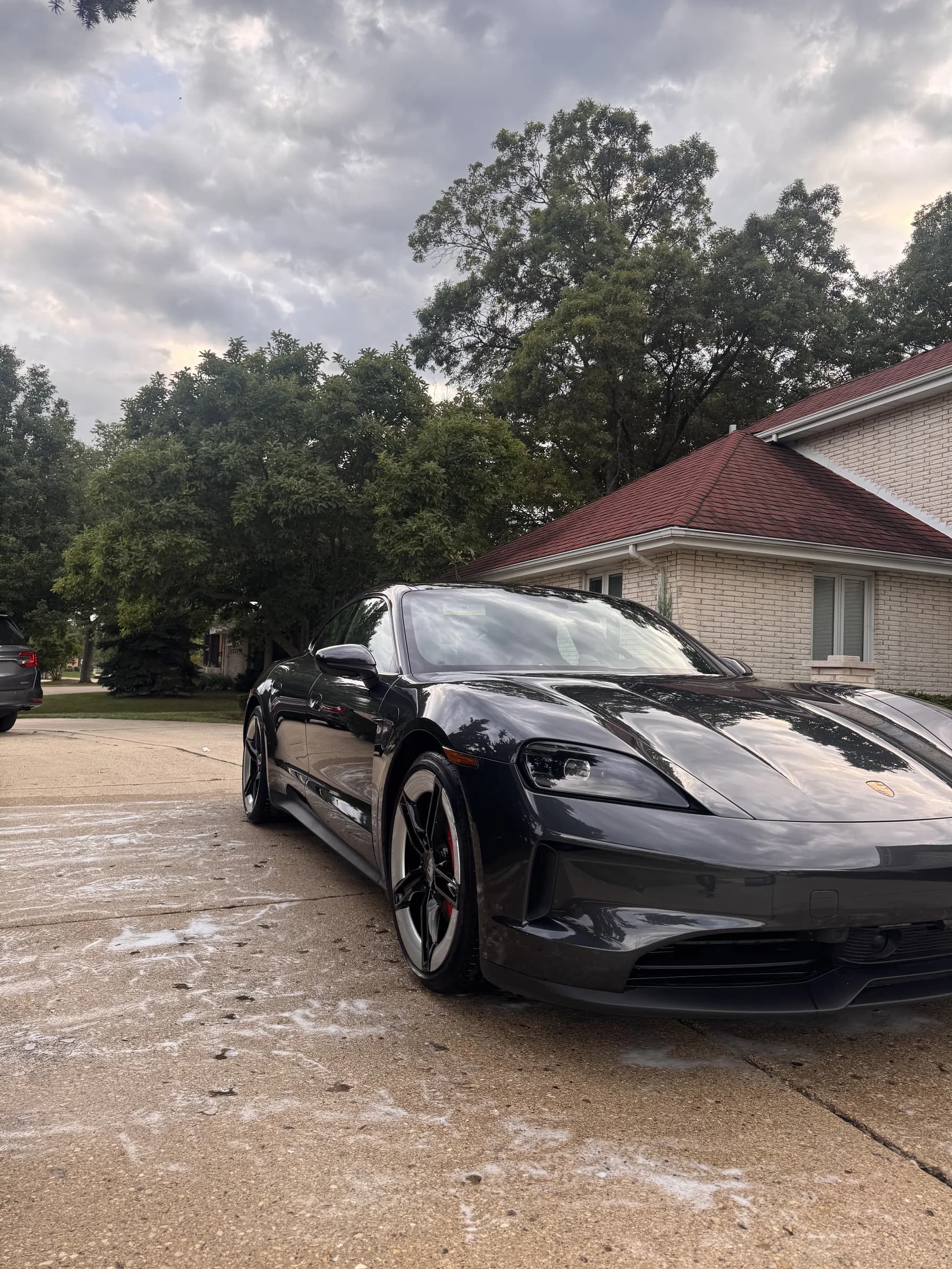 Porsche Taycan 4s after an exterior detail